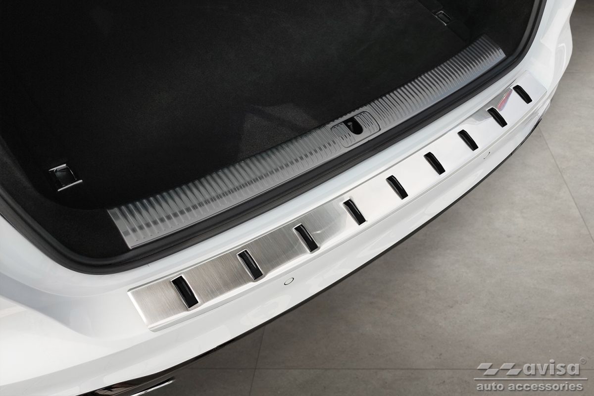 Lišta zadního nárazníku do Audi A4, B9, 2015-2023, Combi, Strong-Silver