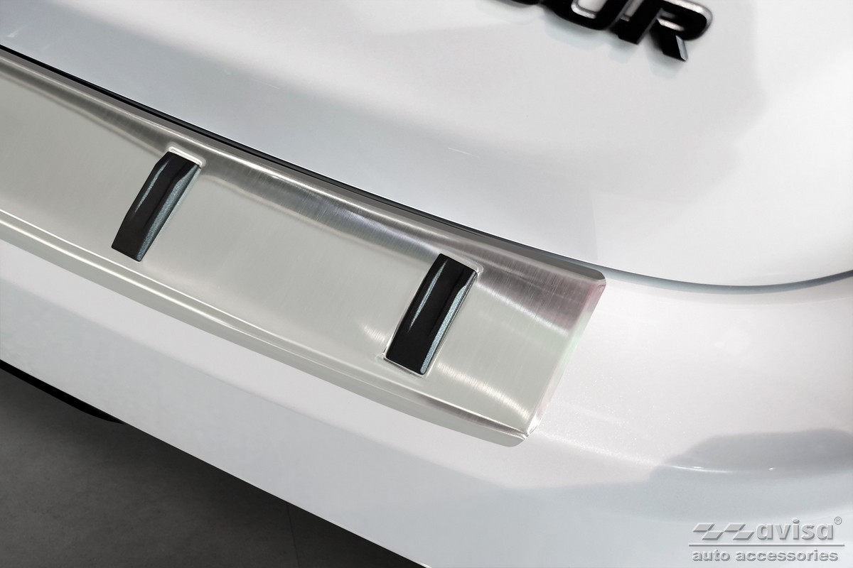 Lišta zadního nárazníku do Toyota Yaris IV, 2020- , version GR, Strong-Silver