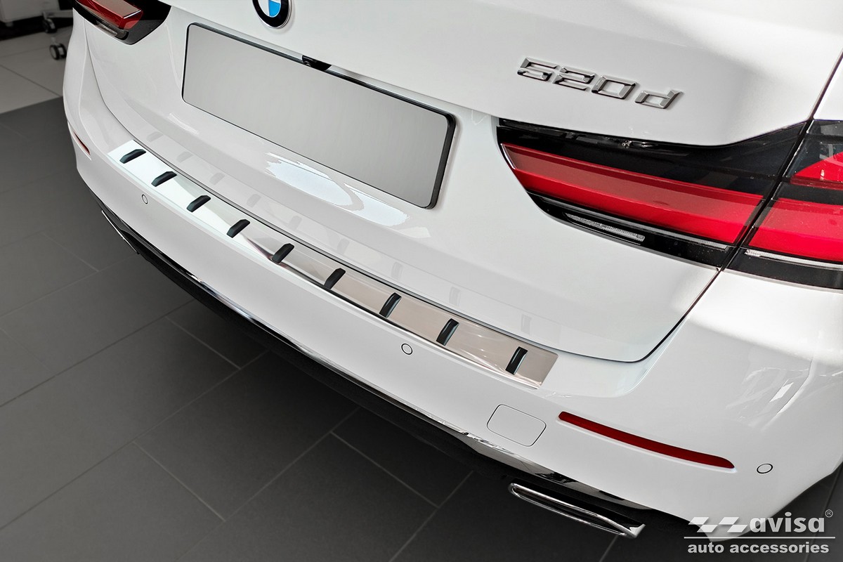 Lišta zadního nárazníku do BMW 5, G31, 2021- , Facelift, Touring, Strong-Silver