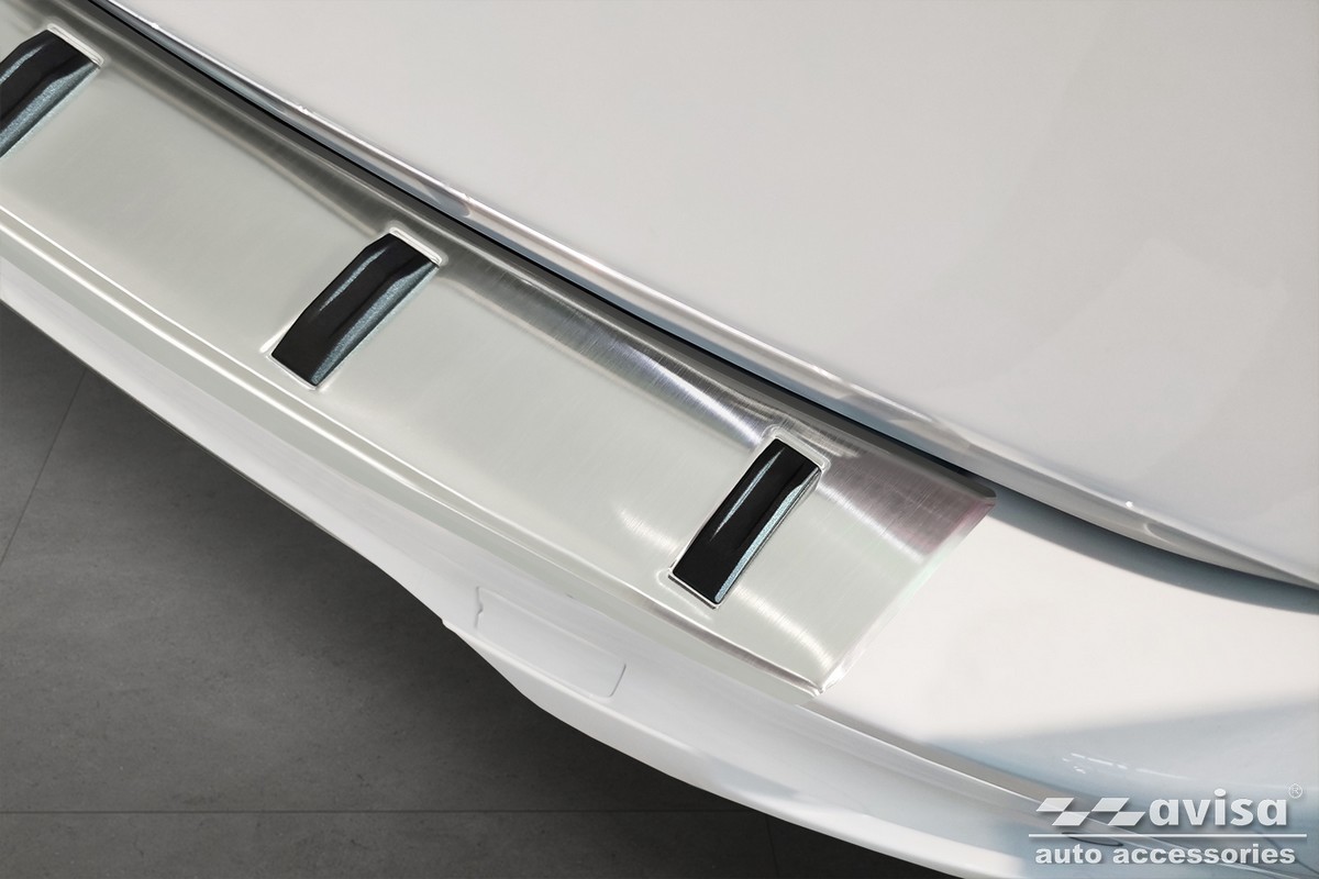 Lišta zadního nárazníku do Mazda CX-60, 2022- , Strong-Silver