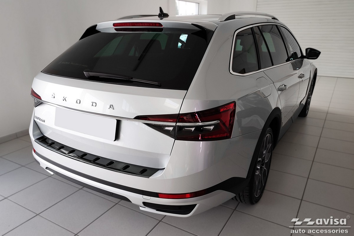 Lišta zadního nárazníku do Škoda Superb III, 2015-2024, Scout, Black