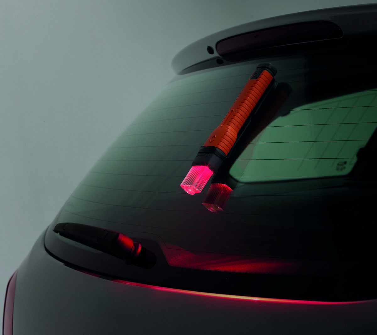 Bezpečnostní Led svítilna do auta, LifeHammer SAFETY TORCH