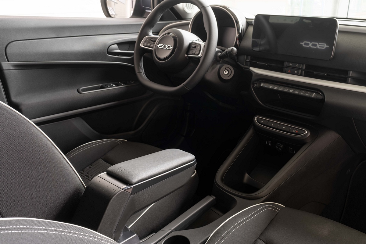 Loketní opěrka - područka STANDARD, Fiat 600, 2023- ,