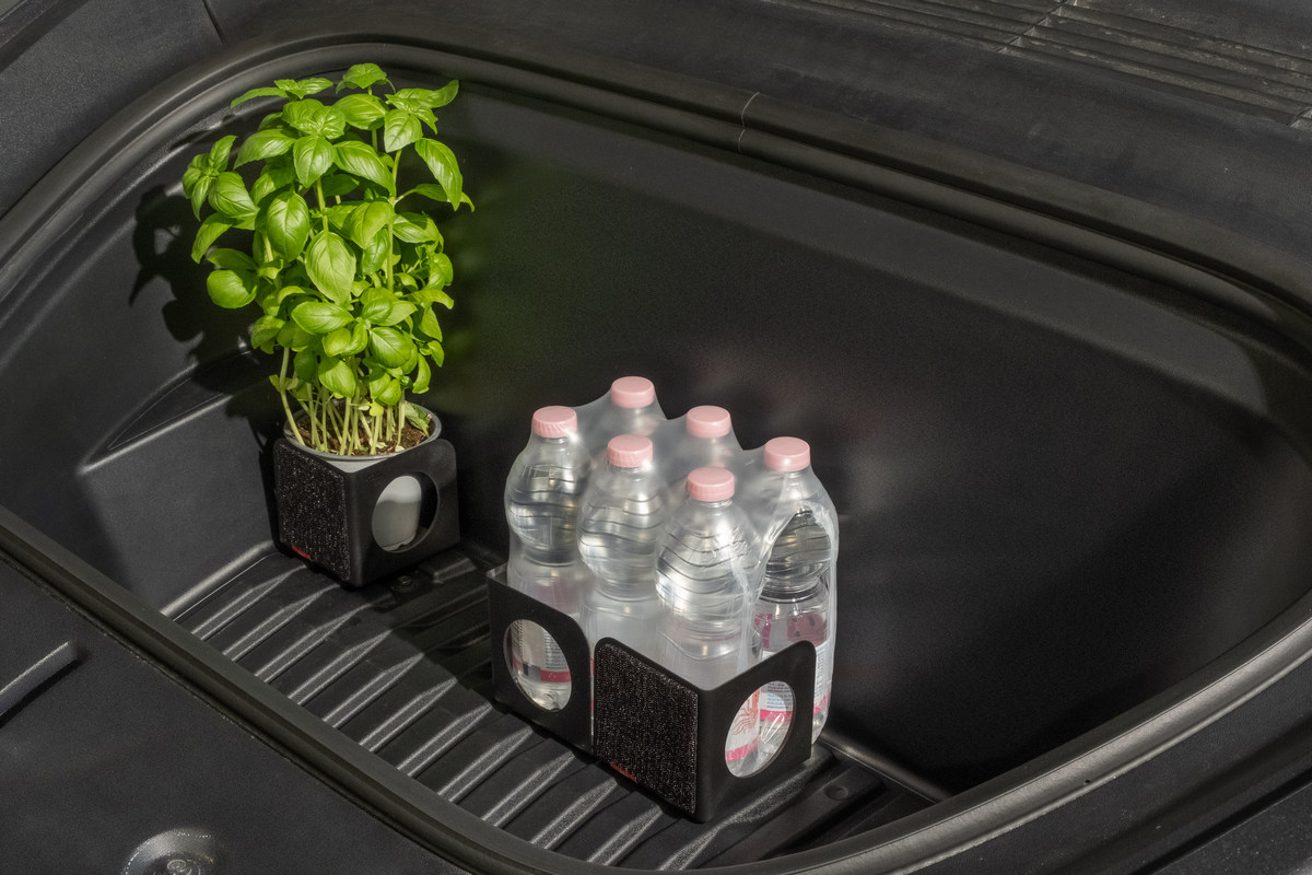 Organizér, zarážky do kufru auta, Rati NOOK - Designed for Tesla