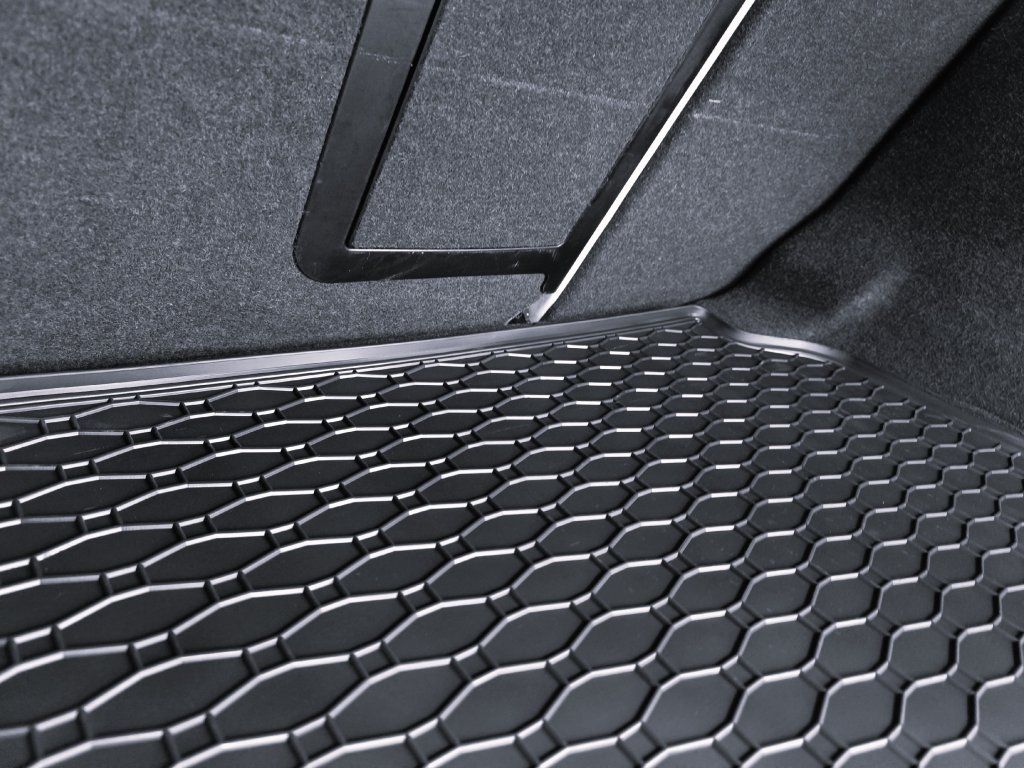 Gumová vana do kufru Rigum pro BMW 5, F10, 2010-2017, Sedan