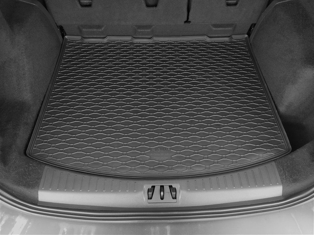 Gumová vana do kufru Rigum pro Ford Kuga II, 2012-2019, horní a dolní dno