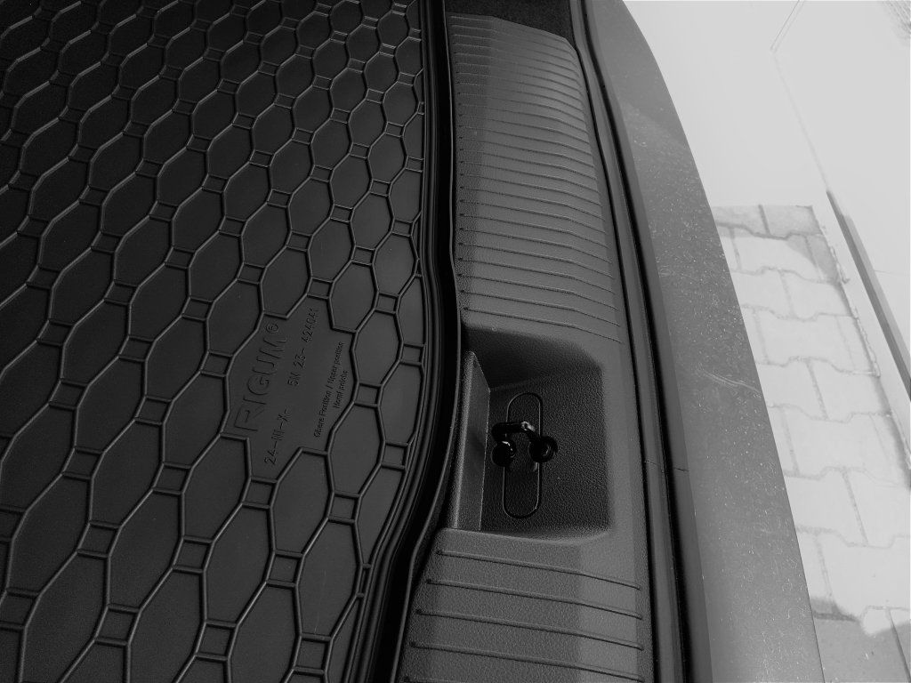 Gumová vana do kufru Rigum pro Nissan X-Trail, T33, 2022- , all models, horní dno