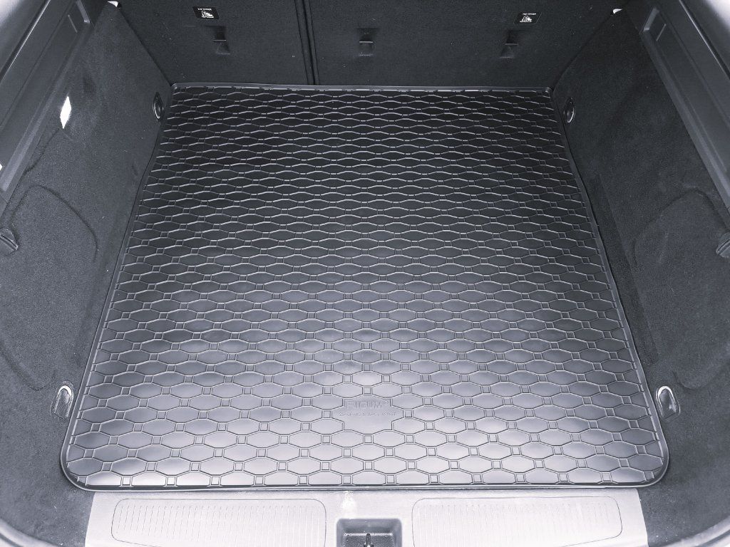 Gumová vana do kufru Rigum pro Opel Astra K, 2015-2021, Combi
