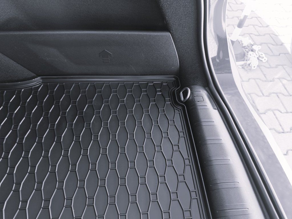 Gumová vana do kufru Rigum pro Peugeot 308 II, 2013-2021, Combi