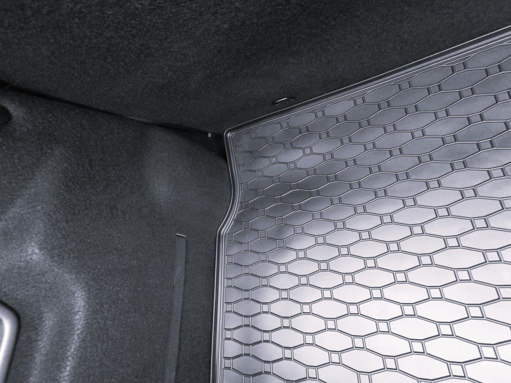 Gumová vana do kufru Rigum pro Peugeot 208, 2012-2019