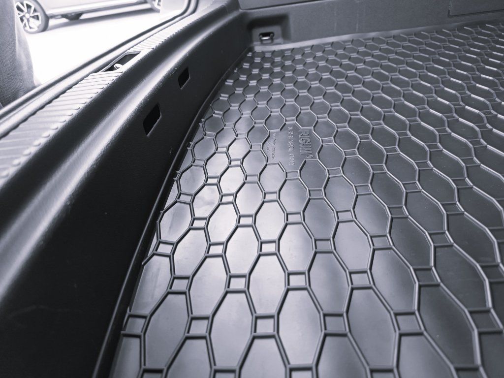 Gumová vana do kufru Rigum pro Škoda Fabia III, 2014-2021, Combi