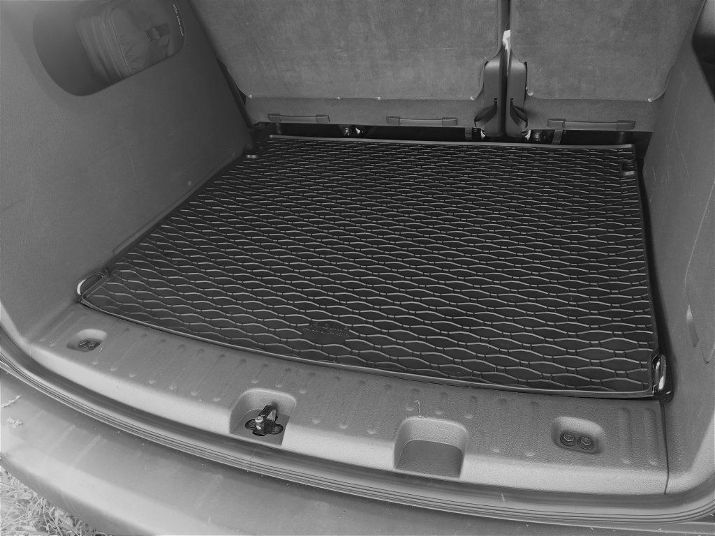 Gumová vana do kufru Rigum pro VW Caddy, 2003-2021, 5 Sedadel