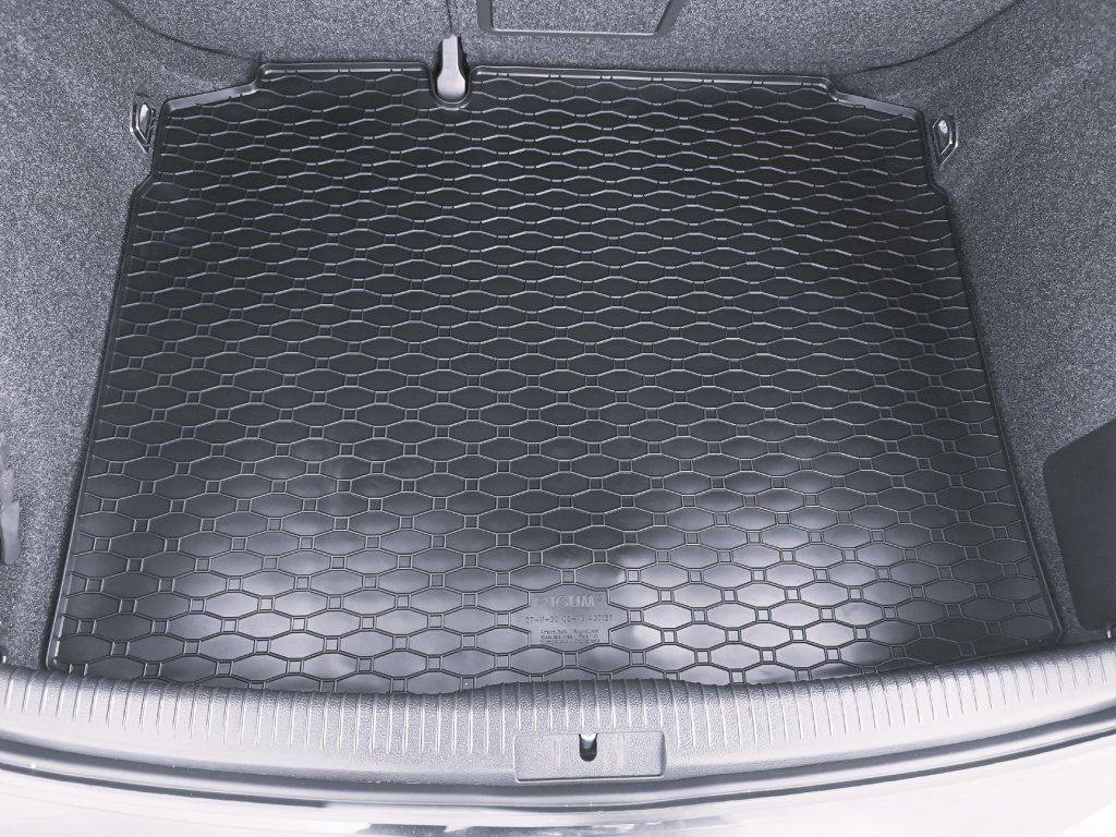Gumová vana do kufru Rigum pro VW Golf VI, 2008-2012, Hatchback, s opravnou sadou