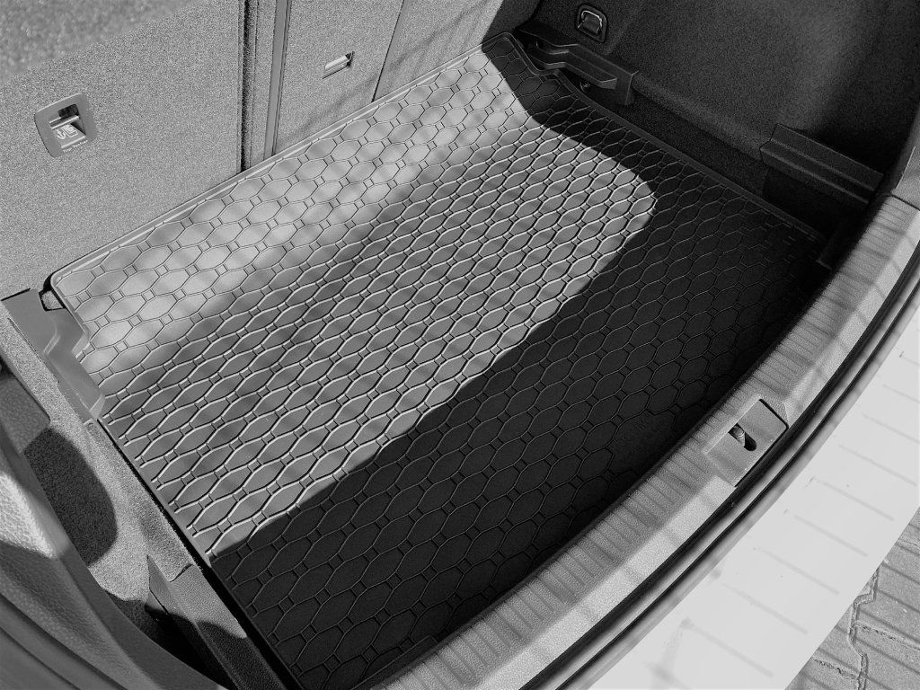 Gumová vana do kufru Rigum pro VW Golf VII, 2012-2019, Hatchback, dolní dno