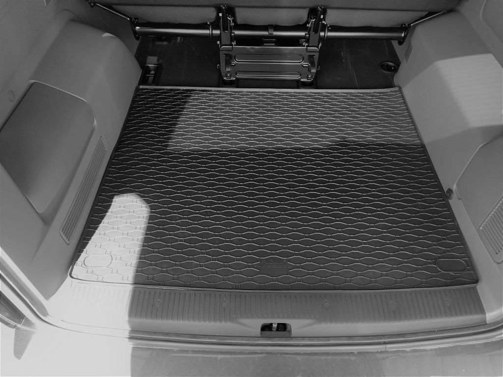 Gumová vana do kufru Rigum pro VW Transporter T6, T6.1, 2015-2024, L2