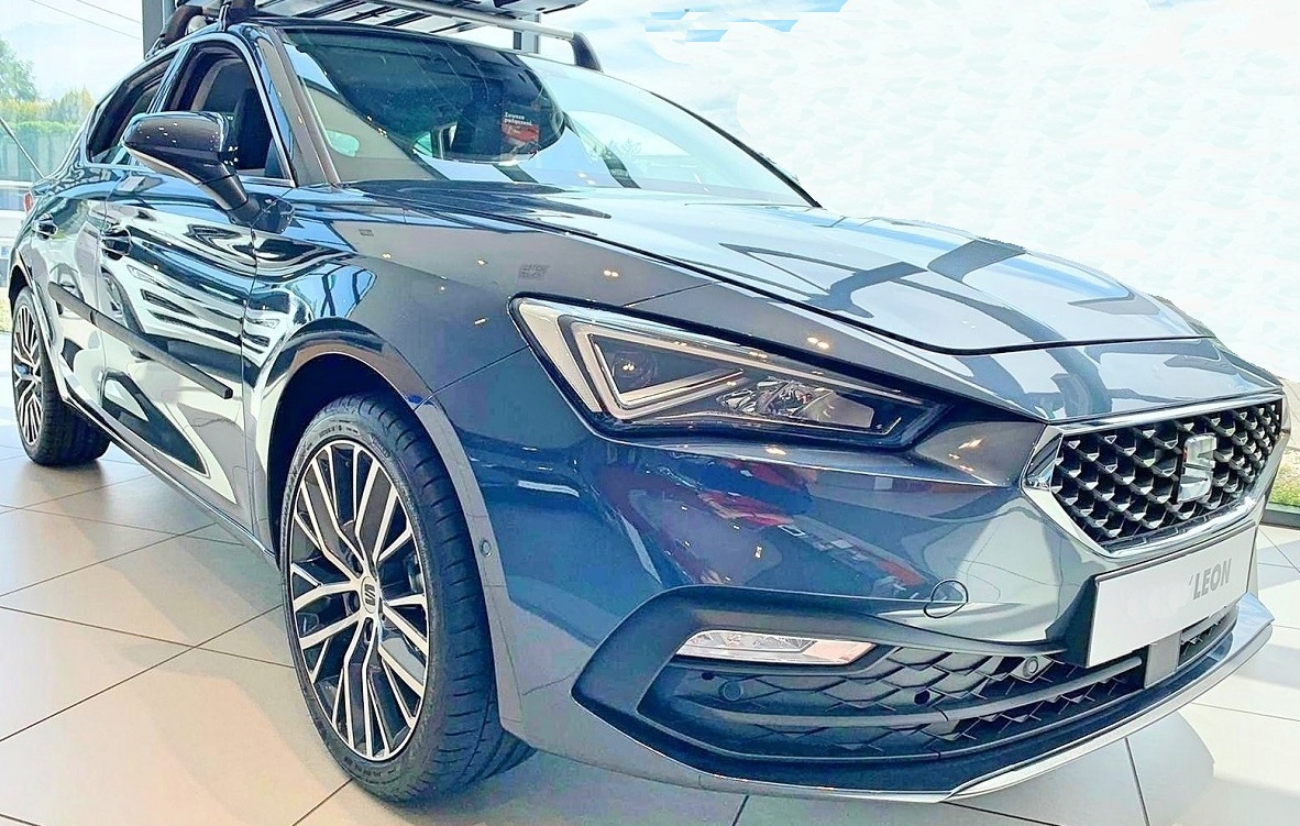 Ochranné boční lišty na dveře, Seat Leon, 2020- , Hatchback