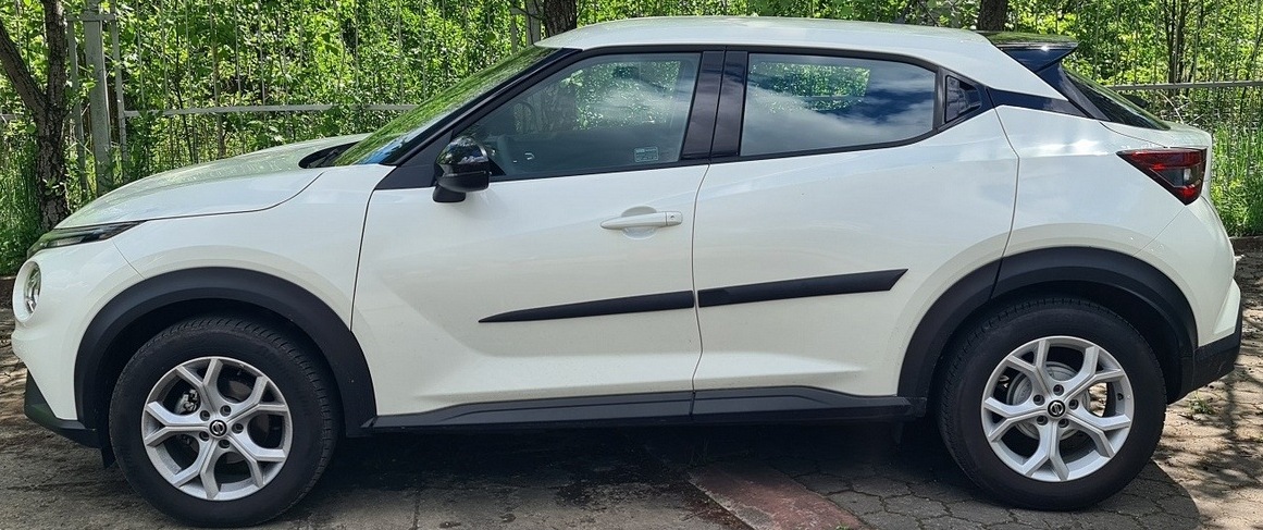 Ochranné boční lišty na dveře, Nissan Juke II, 2019-
