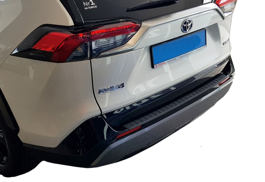 Kryt prahu pátých dveří, Suzuki Across, 2020-