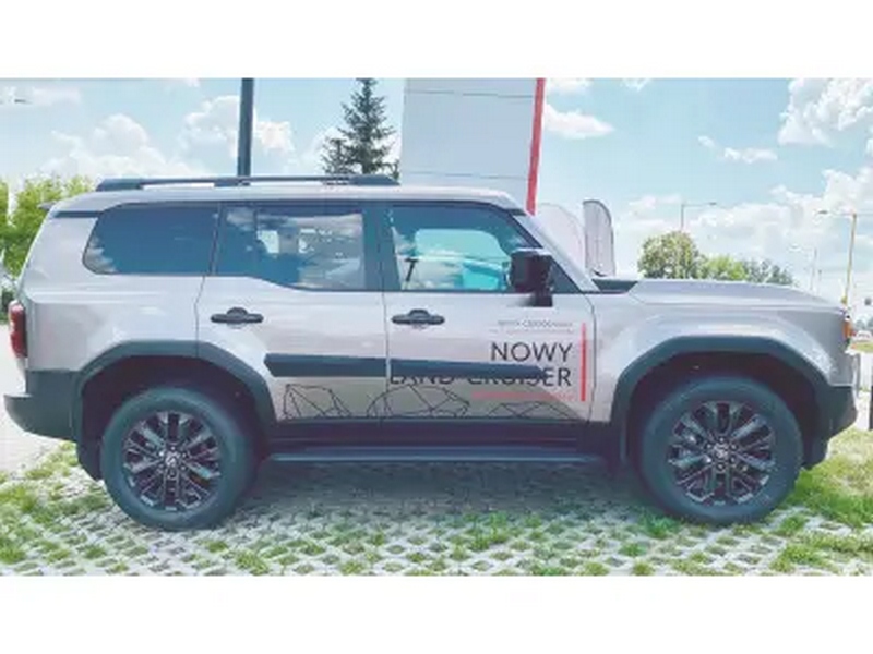 Ochranné boční lišty na dveře, Toyota Land Cruiser, J250, 2024- ,