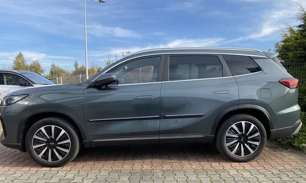 Ochranné boční lišty na dveře, Chery Tiggo 8, 2025- ,