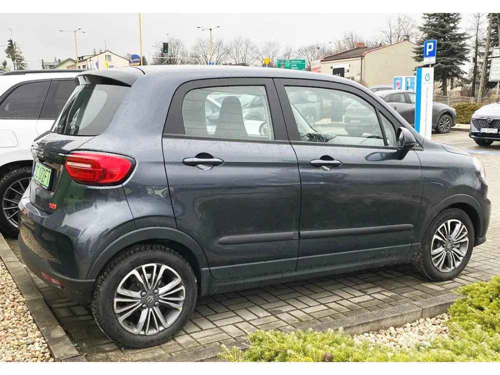 Ochranné boční lišty na dveře, Leapmotor T03, 2024- ,