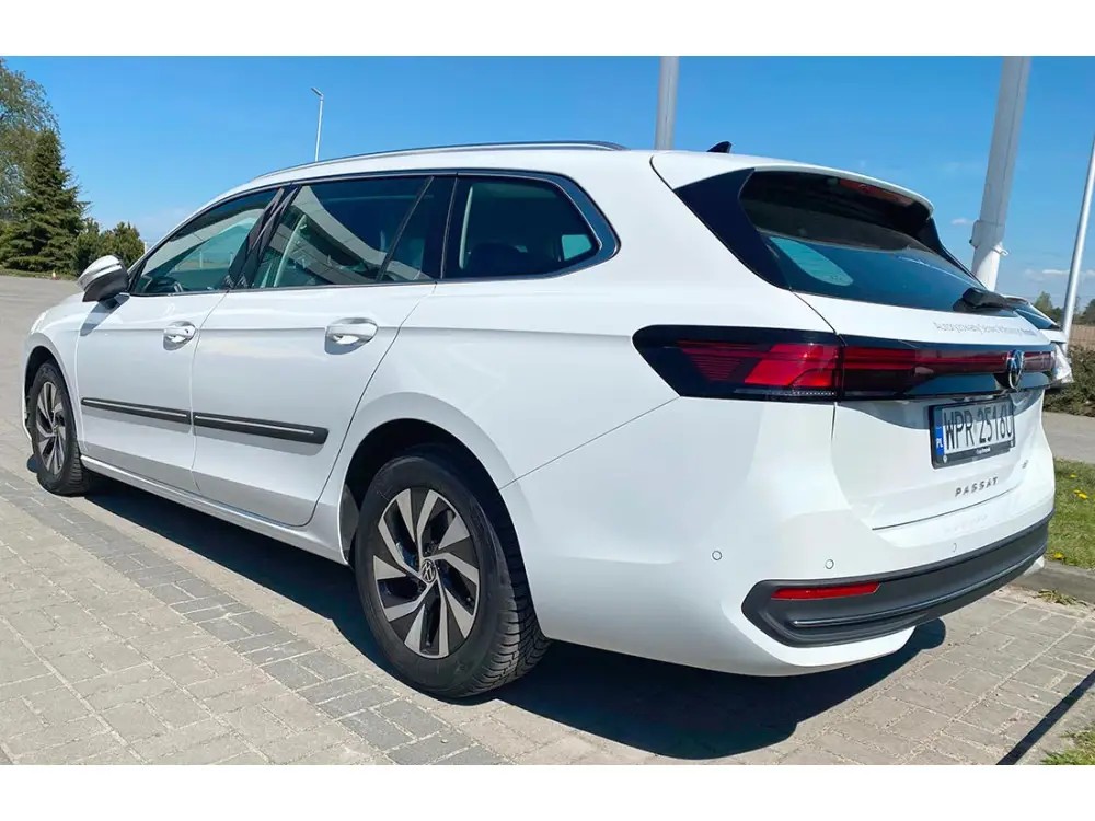 Ochranné boční lišty na dveře, VW Passat B9, 2024- , Variant, Combi