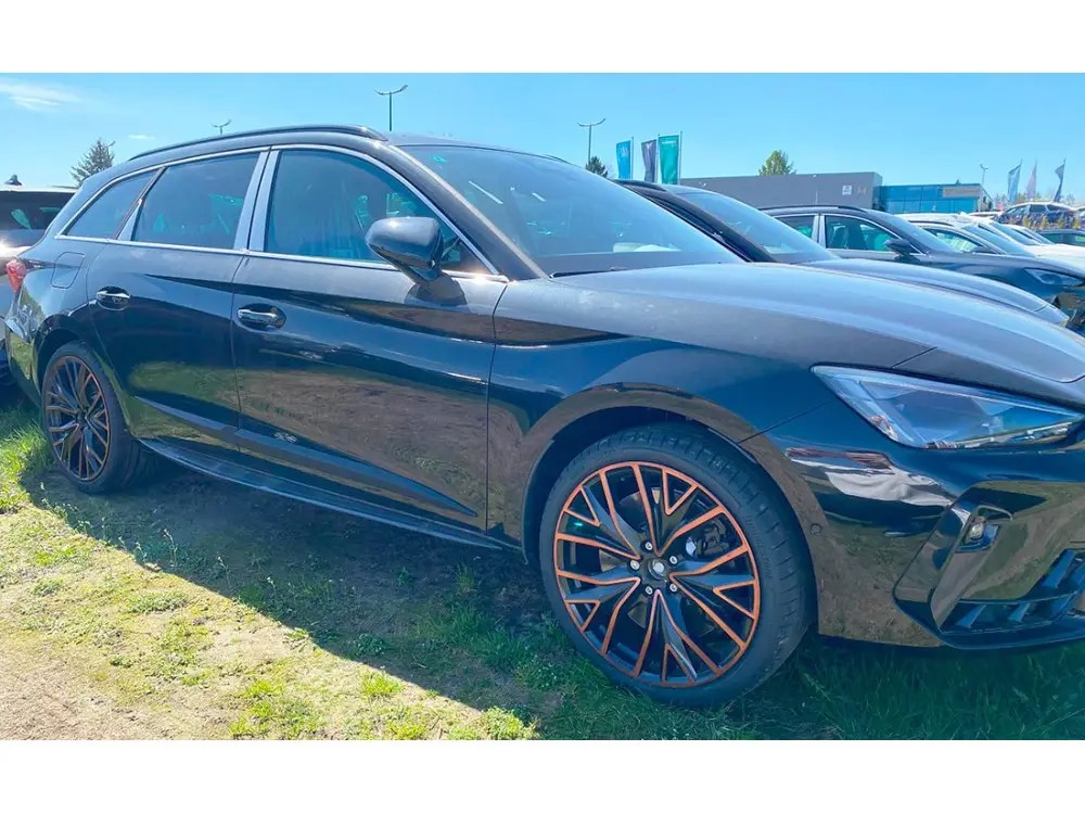 Ochranné boční lišty na dveře, Cupra Leon, 2024- , Hatchback, Combi